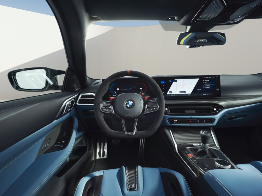 BMW Memperkenalkan M4 Coupé dan Convertible Baharu