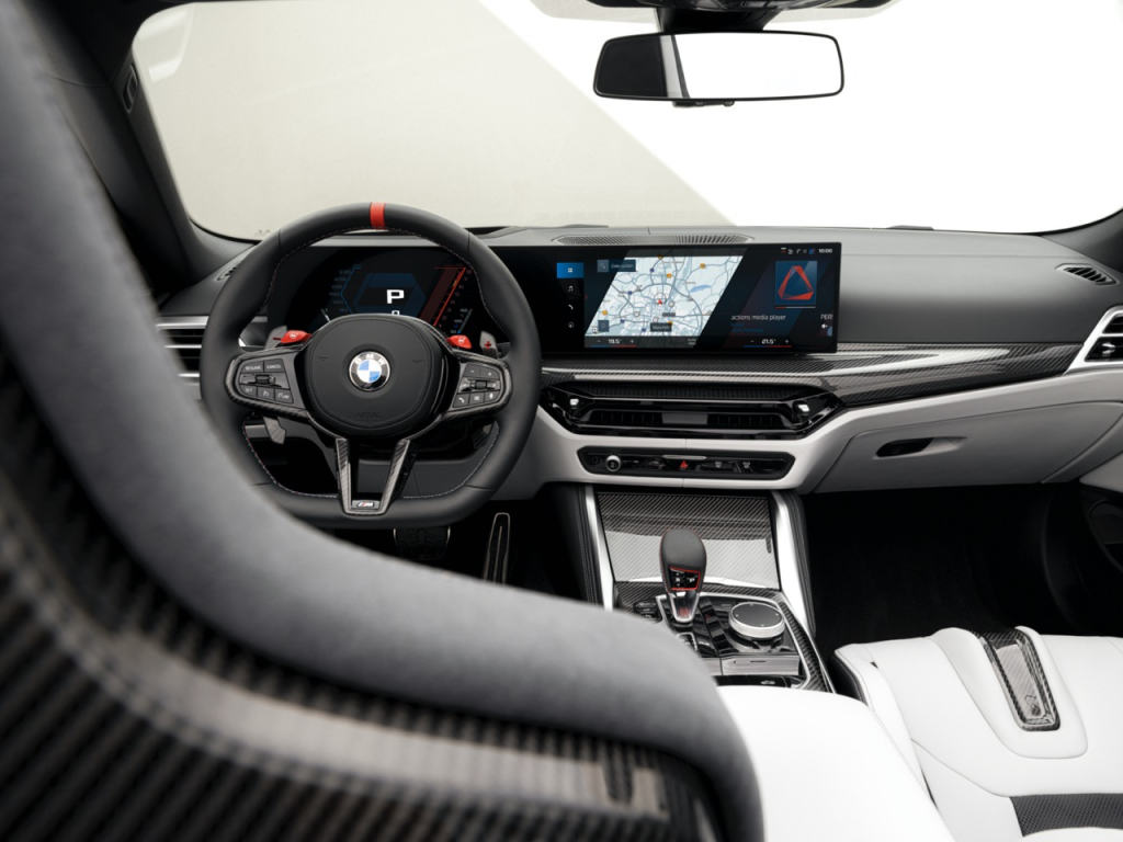 BMW Memperkenalkan M4 Coupé dan Convertible Baharu