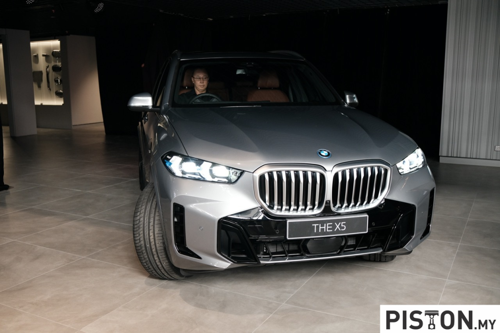BMW Malaysia Umum Harga Rasmi BMW X5 xDrive50e M Sport Baharu
