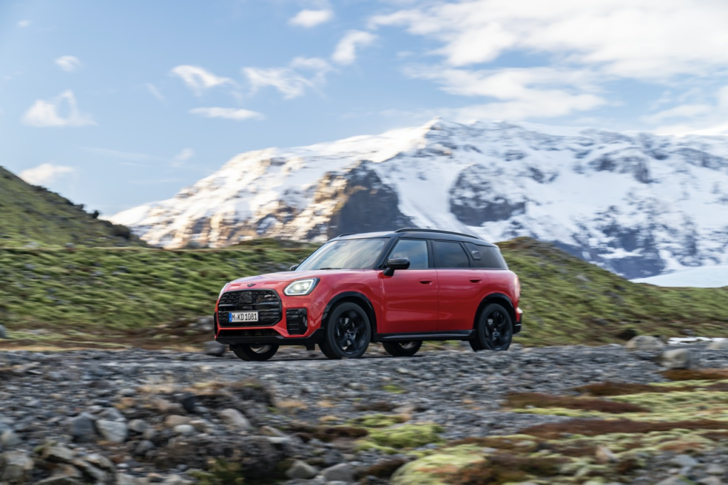 Mini Countryman S ALL4 Dalam Trim JCW Sedia Untuk Semua Pengembaraan