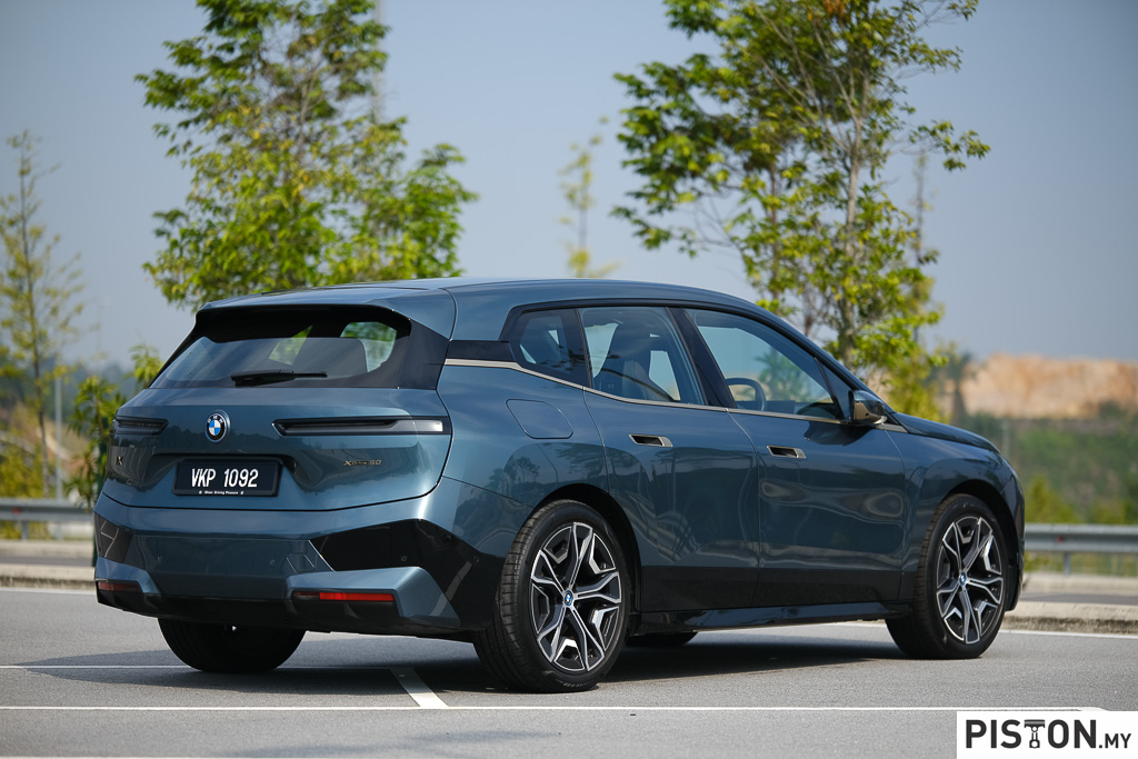 Review: BMW iX xDrive50 Sport – The Best Premium EV? Maybe!