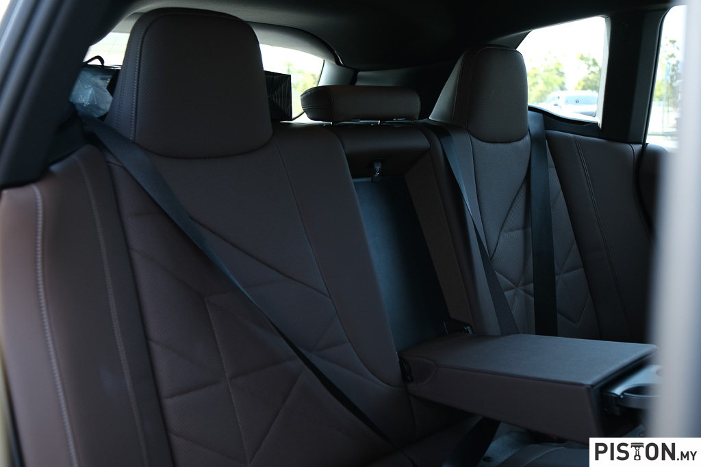 Review: BMW iX xDrive50 Sport – The Best Premium EV? Maybe!