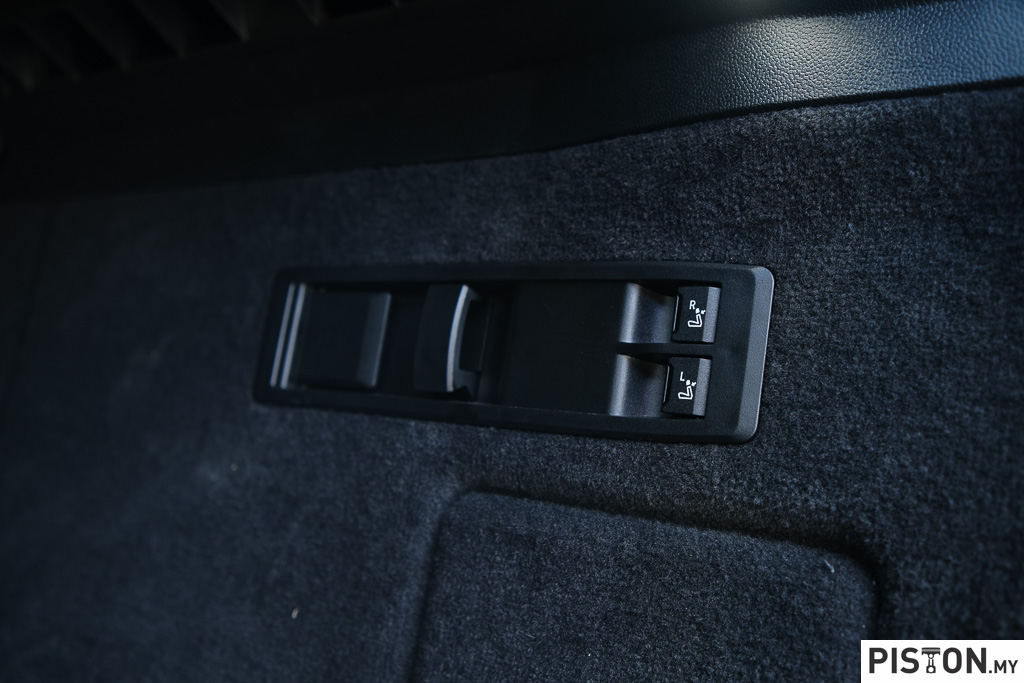 Review: BMW iX xDrive50 Sport – The Best Premium EV? Maybe!