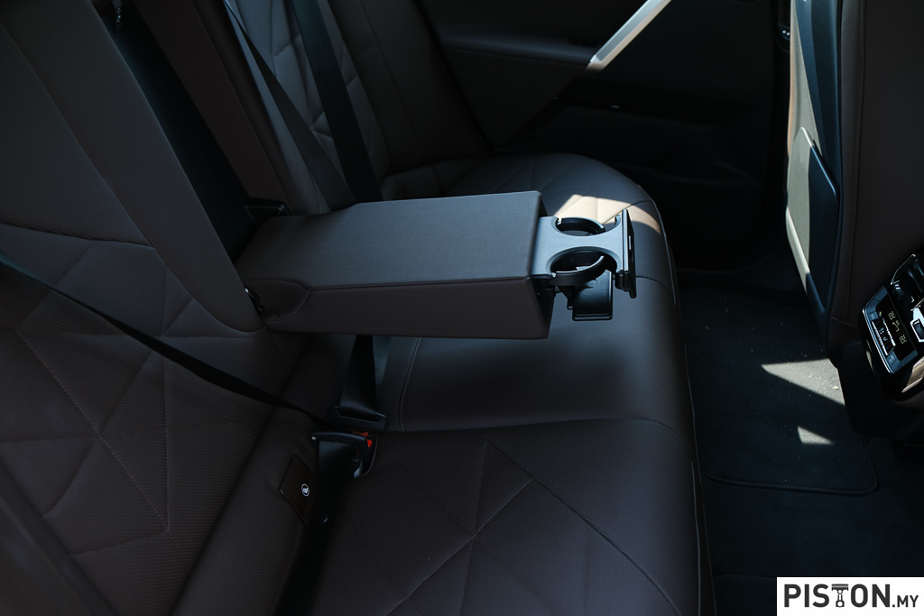 Review: BMW iX xDrive50 Sport – The Best Premium EV? Maybe!