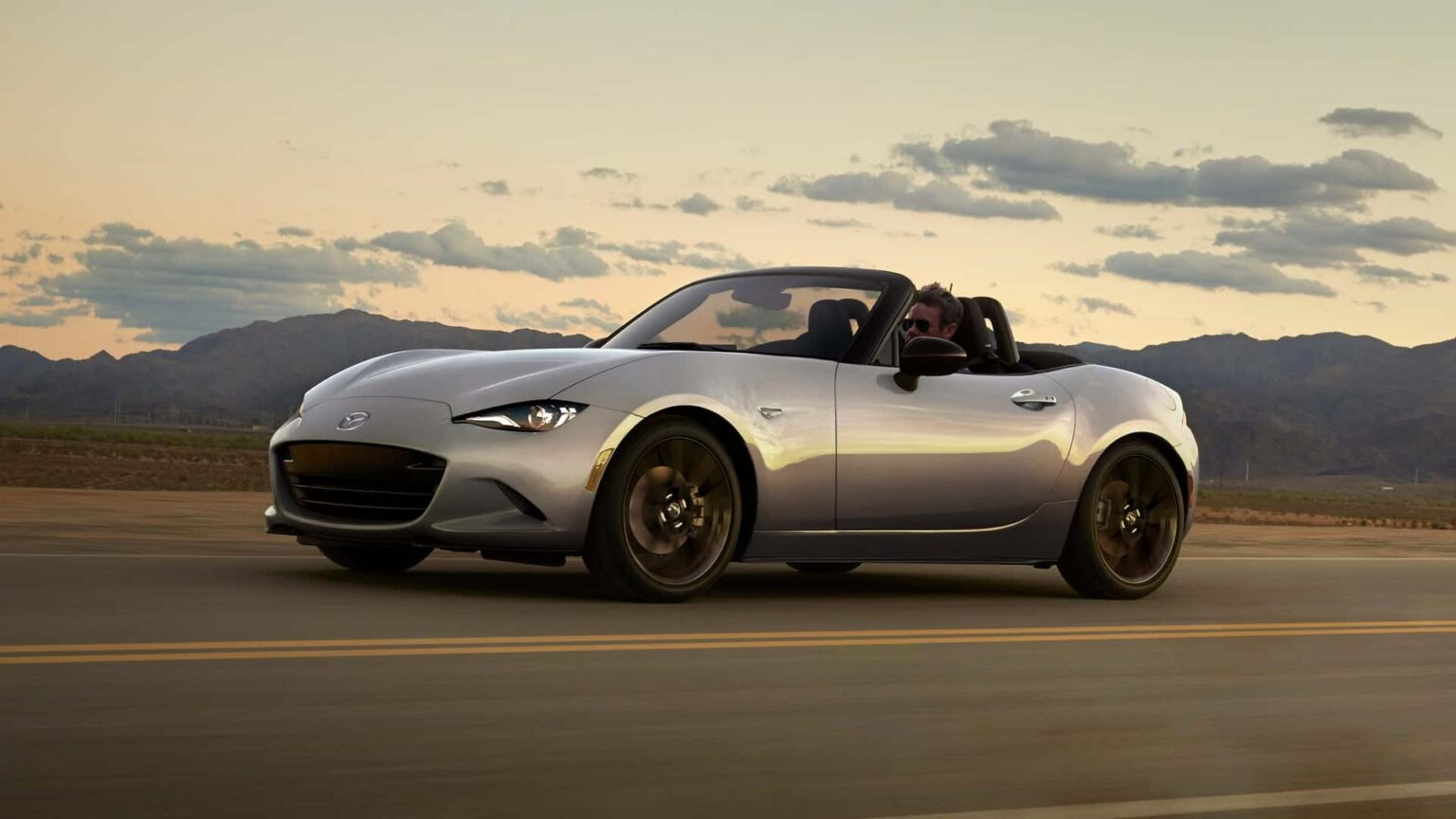 Mazda MX-5 Miata 2024 Dilancarkan dengan Peningkatan Mekanikal dan Reka Bentuk