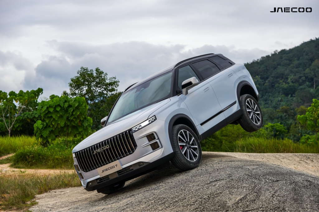 Jaecoo J7 Mempamerkan Keupayaan Off-Road di Pusat Latihan 4WD Malaysia