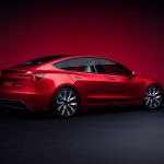 Nilai Saham Tesla Turun 12%, Musk Memberi Amaran Pertumbuhan Jualan Perlahan