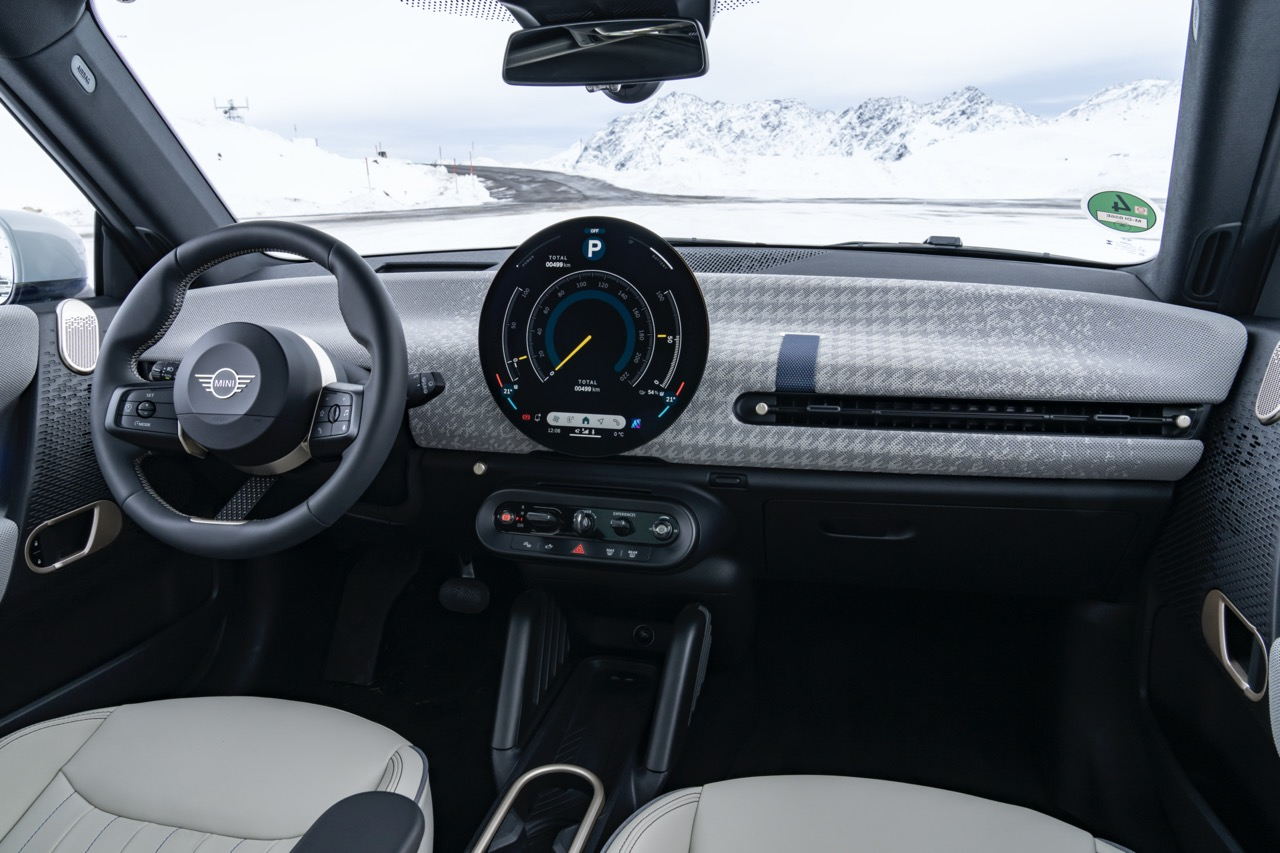 Mini Memperkenalkan Mini Cooper SE Elektrik Generasi Kelima