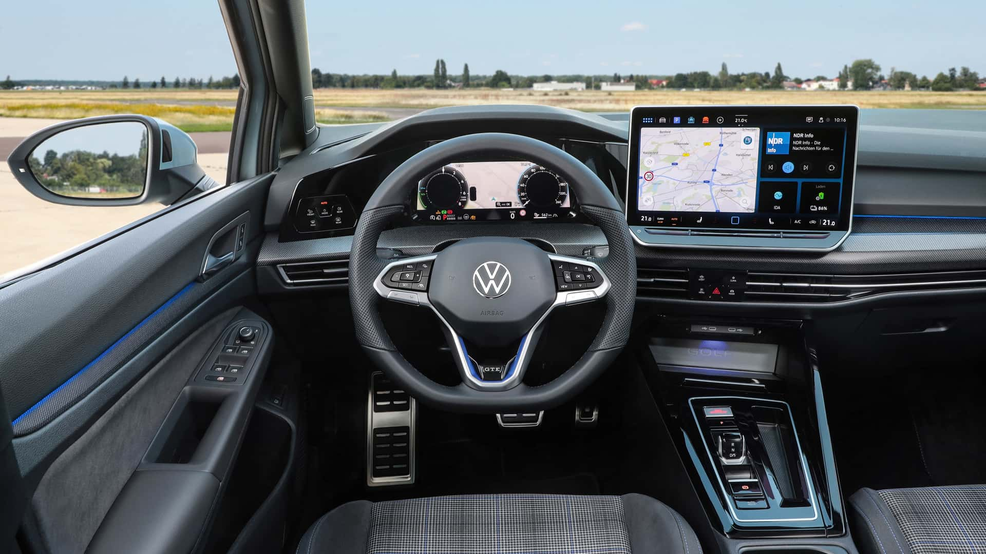 Volkswagen Memperkenalkan Siri Model Golf Baharu untuk Ulang Tahun ke-50