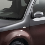 Nissan Melancarkan Program Pengubahsuaian Cube Retro di Jepun