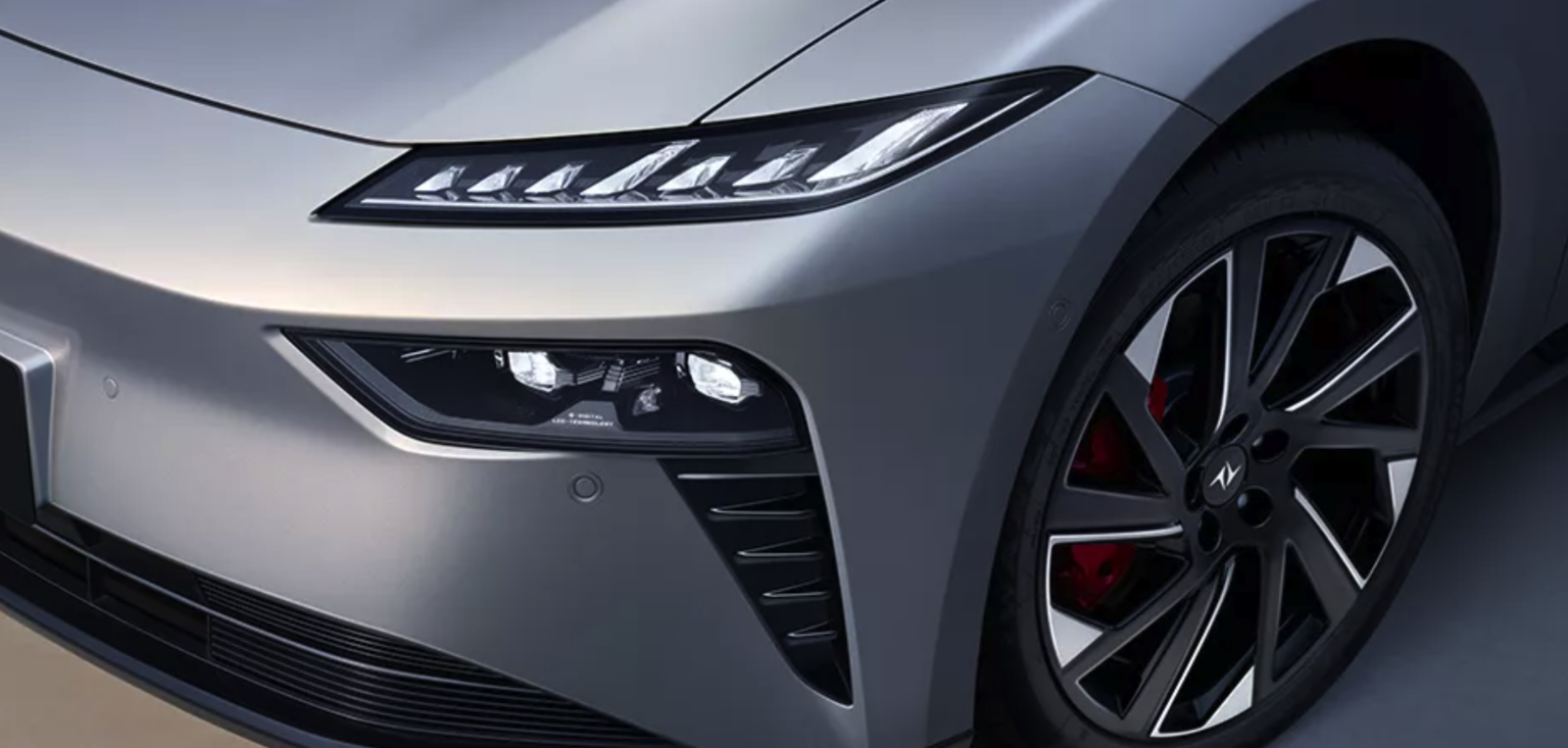 Dongfeng Mula Menerima Pesanan untuk Kenderaan Elektrik eπ 007