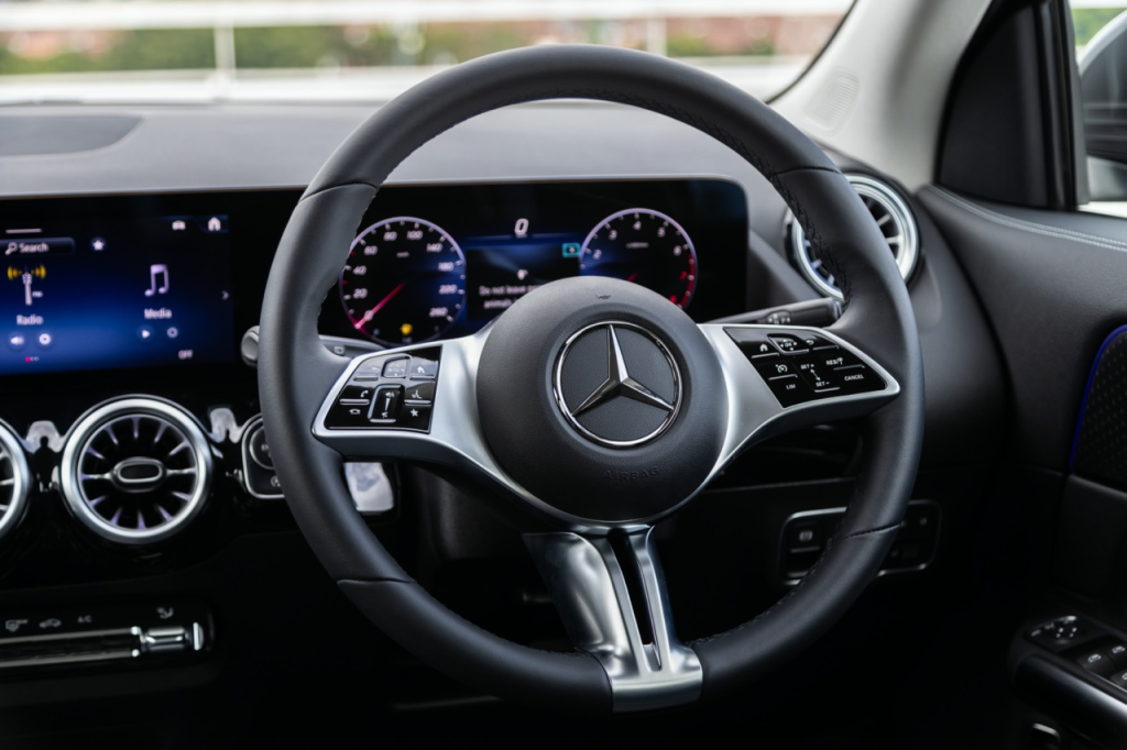 Mercedes-Benz Malaysia Memperkenalkan GLA 200 yang Ditingkatkan