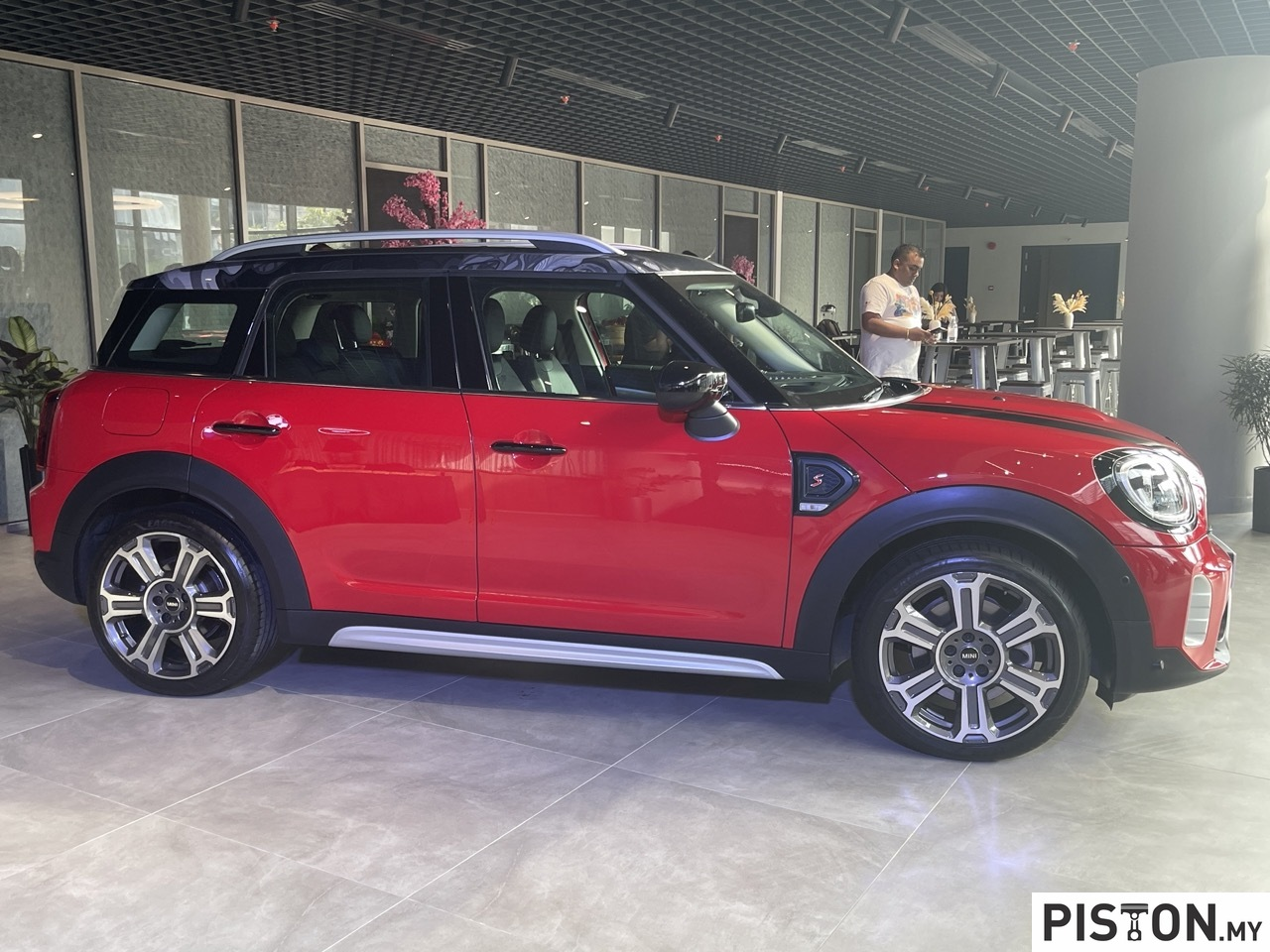 BMW Group Malaysia dan Auto Bavaria Memperkenalkan Bilik Pameran Terkini Di Balakong