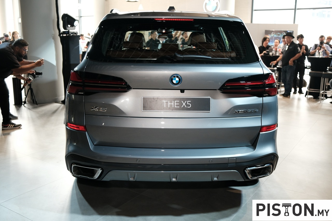 BMW Malaysia Memperkenalkan X5 xDrive50e M Sport Yang Dipasang Di Malaysia