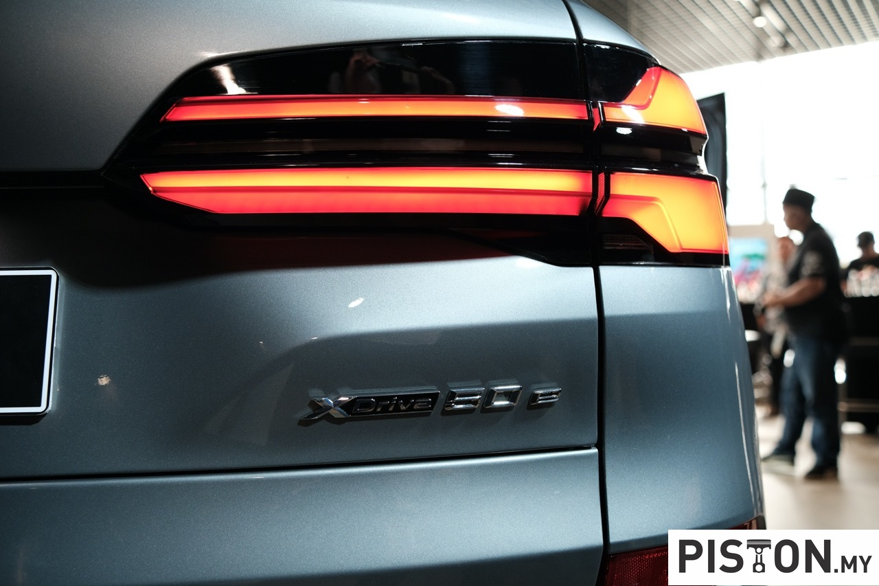 BMW Malaysia Memperkenalkan X5 xDrive50e M Sport Yang Dipasang Di Malaysia