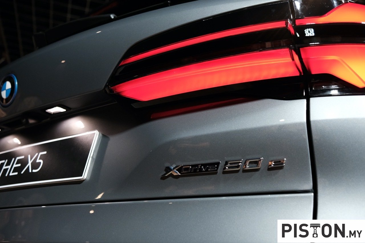 BMW Malaysia Memperkenalkan X5 xDrive50e M Sport Yang Dipasang Di Malaysia