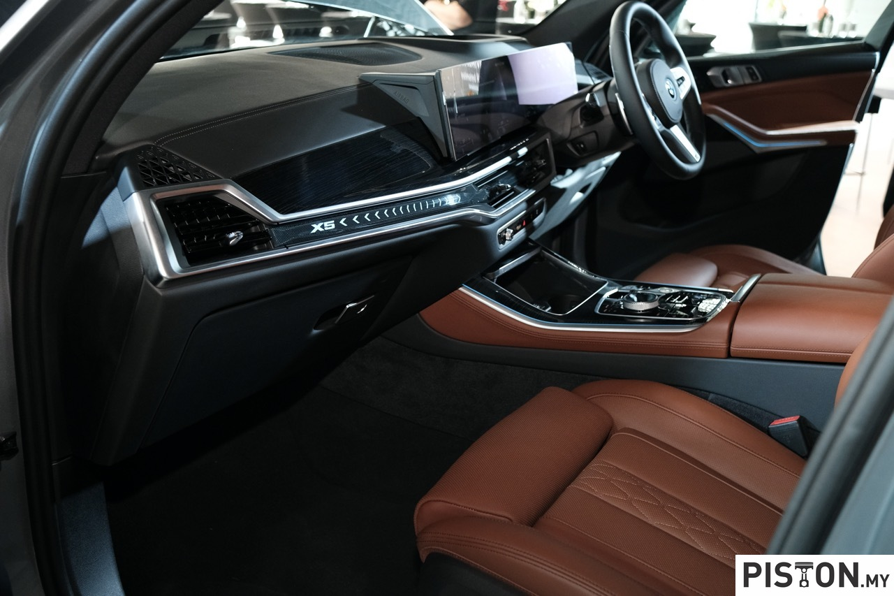 BMW Malaysia Memperkenalkan X5 xDrive50e M Sport Yang Dipasang Di Malaysia