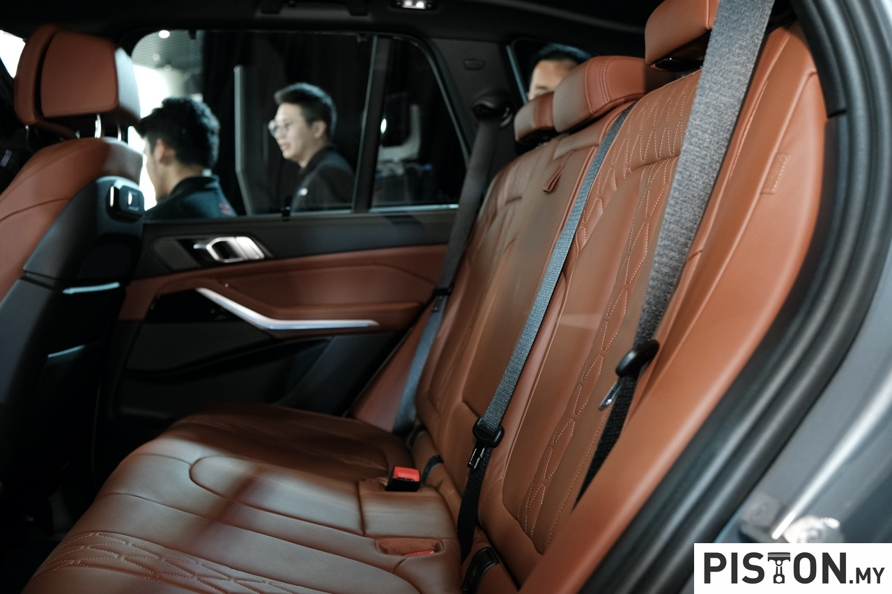 BMW Malaysia Memperkenalkan X5 xDrive50e M Sport Yang Dipasang Di Malaysia