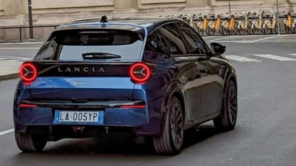 Lancia Kembali Selepas 13 Tahun dengan Model Ypsilon Baru!