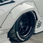 Liberty Walk Menjadikan Lamborghini Countach Lebih Ganas