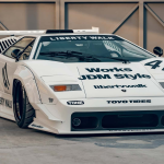 Liberty Walk Menjadikan Lamborghini Countach Lebih Ganas