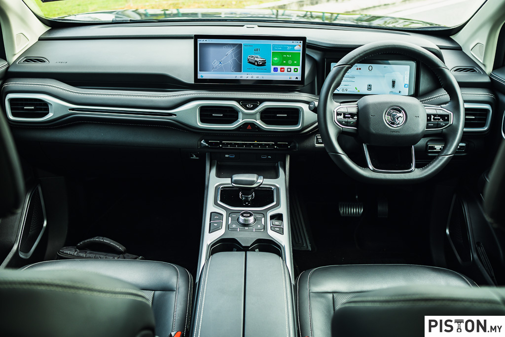 Reviewed: Proton X90 Flagship – Great Value For Money For Your Family!