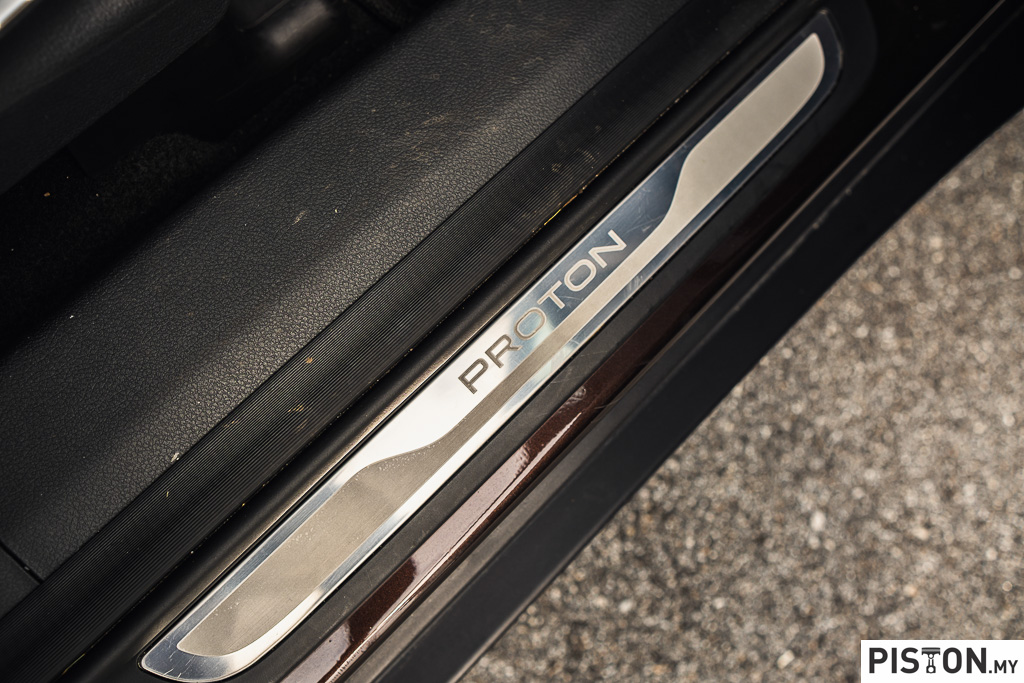 Reviewed: Proton X90 Flagship – Great Value For Money For Your Family!
