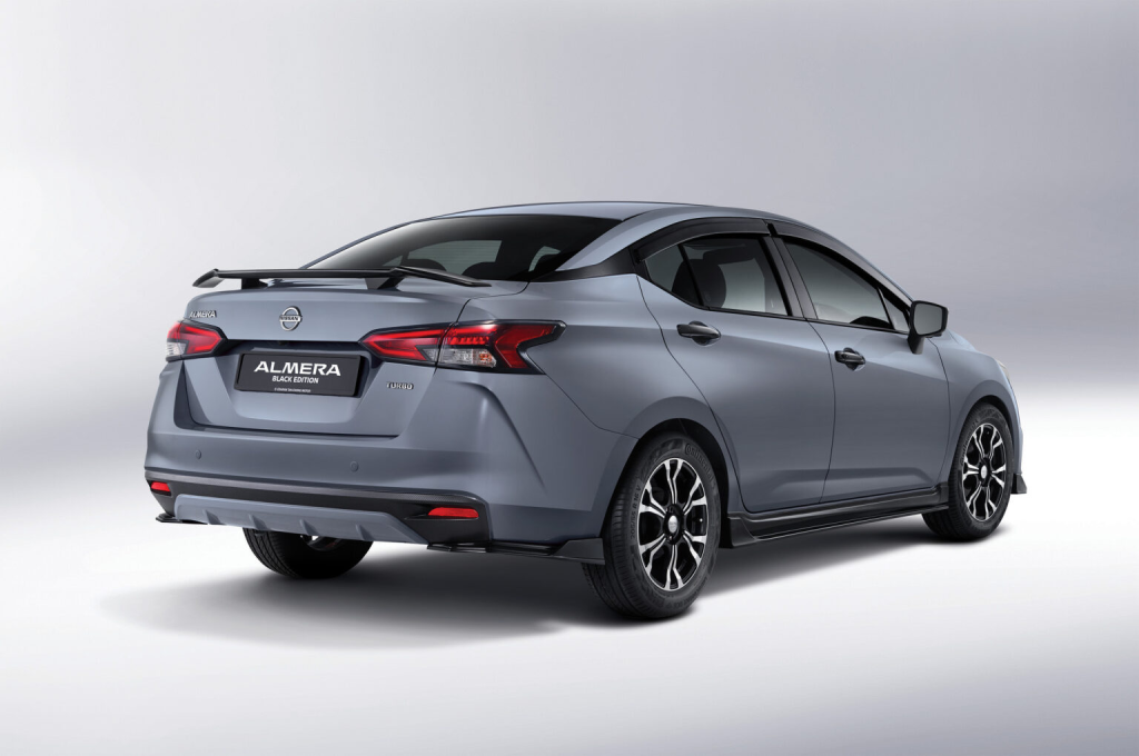 Nissan Memperkenalkan Edisi Almera KURO (Hitam) Bergaya 2024