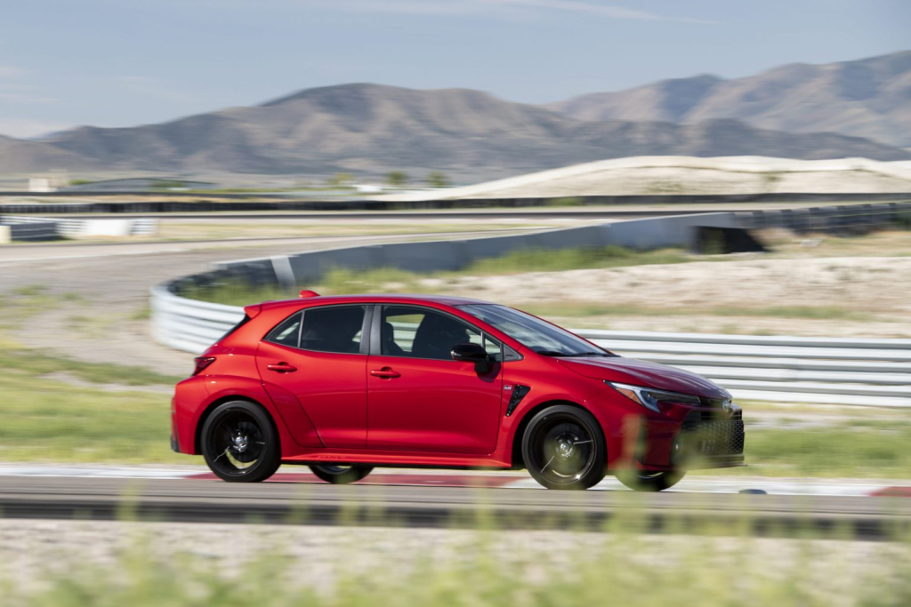 Toyota GR Corolla 2024 Memperkenalkan Perubahan Untuk Aerodinamik