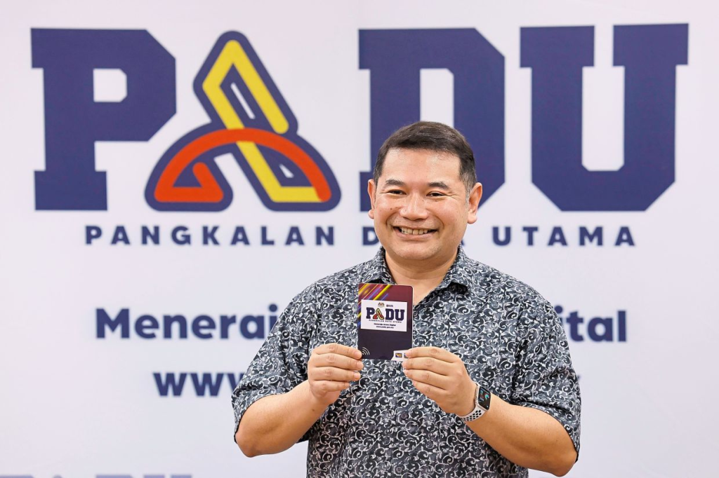 PADU Dilancarkan, Pengguna Pertama Dapat Kad Touch ‘n Go NFC Percuma