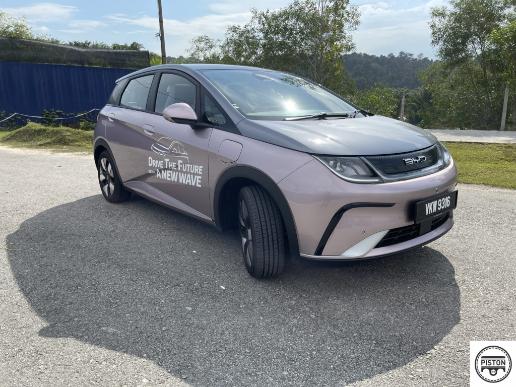 BYD Achieves Record Sales of 3.02 Million NEVs in 2023
