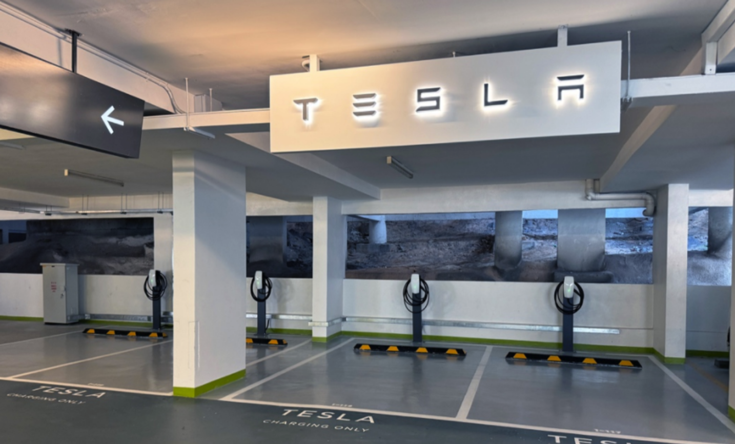 Tesla Meluaskan Rangkaian Pengecasannya ke Pulau Pinang
