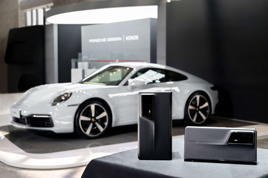 Porsche dan HONOR Memperkenalkan Magic V2 RSR