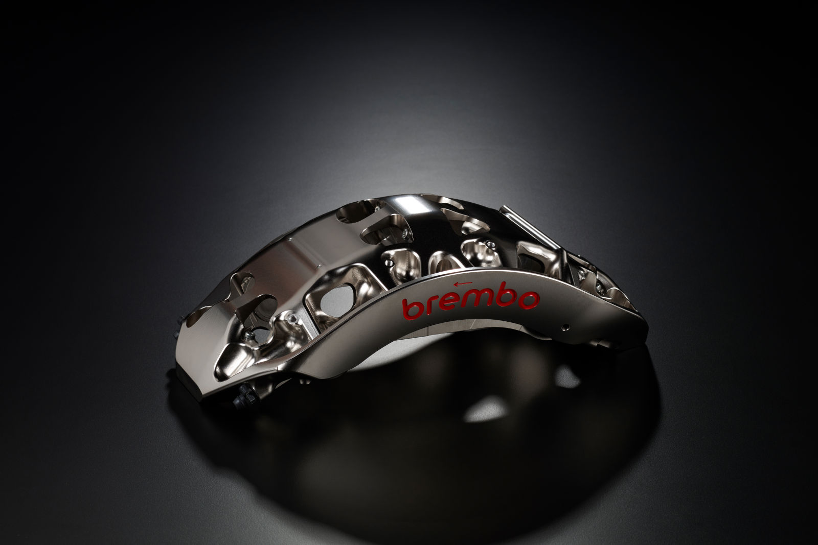 Bugatti Bolide mempunyai Sistem Brek Karbon Terbesar Yang Pernah Dibuat oleh Brembo
