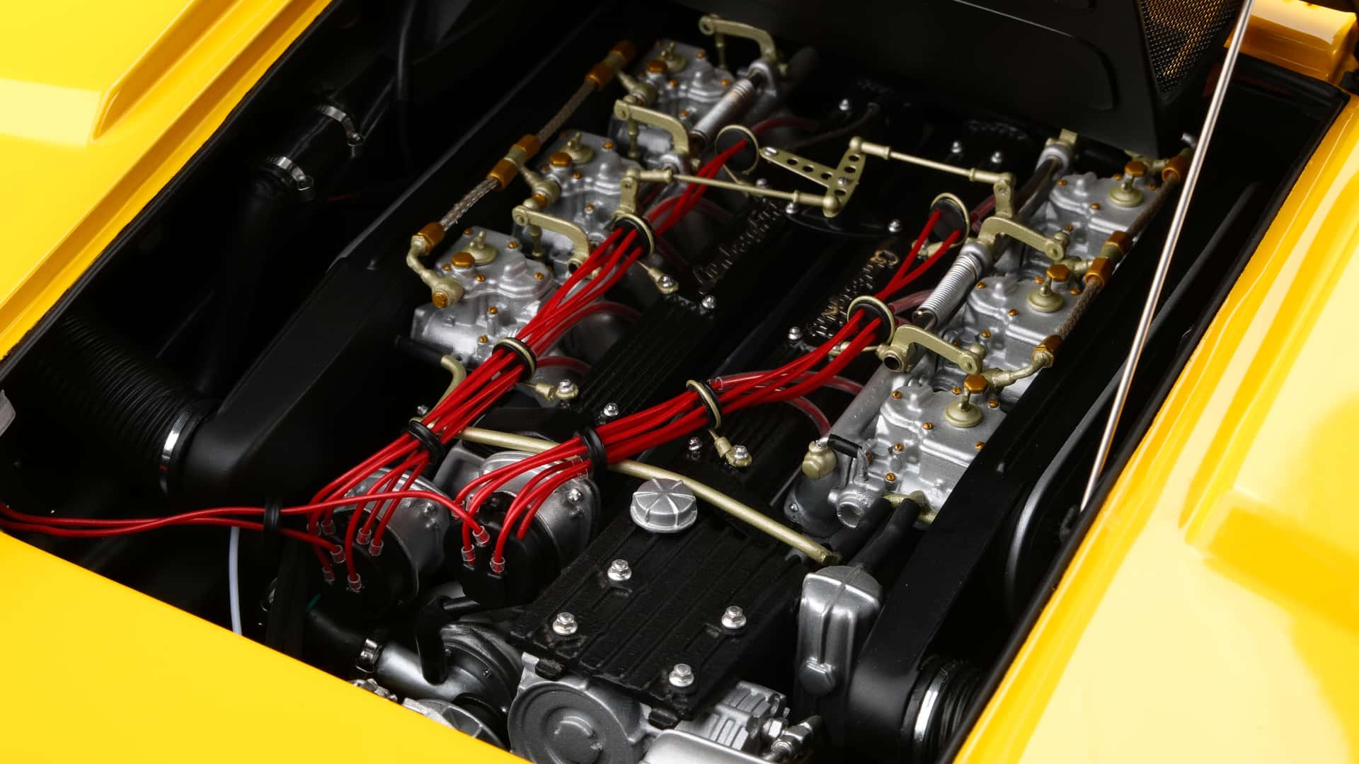 Model Skala Lamborghini Countach 1:8 Dihargakan Lebih Dari Proton S70 Anda!