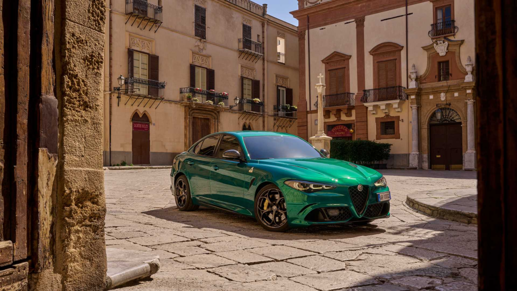 Masa Untuk Model Alfa Romeo Quadrifoglio Yang Dikuasakan Oleh Petrol Akan Berakhir