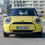 Mini Memperkenalkan Mini Cooper E Baharu Dalam Trim Klasik