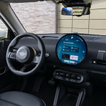 Mini Memperkenalkan Mini Cooper E Baharu Dalam Trim Klasik