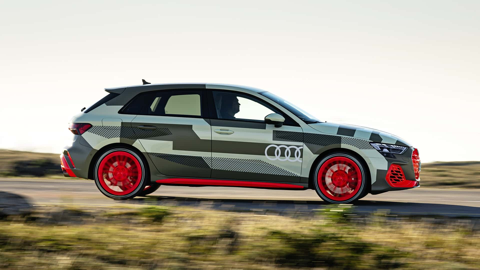 Audi S3 Baharu Menjanjikan Kuasa dan Kepantasan yang Luar Biasa