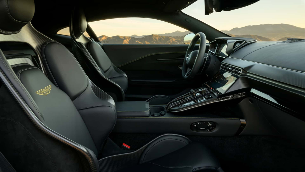 Aston Martin Memperkenalkan Vantage 2025: Lebih Kuasa, Prestasi Dipertingkat