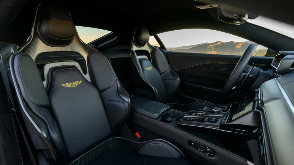 Aston Martin Memperkenalkan Vantage 2025: Lebih Kuasa, Prestasi Dipertingkat
