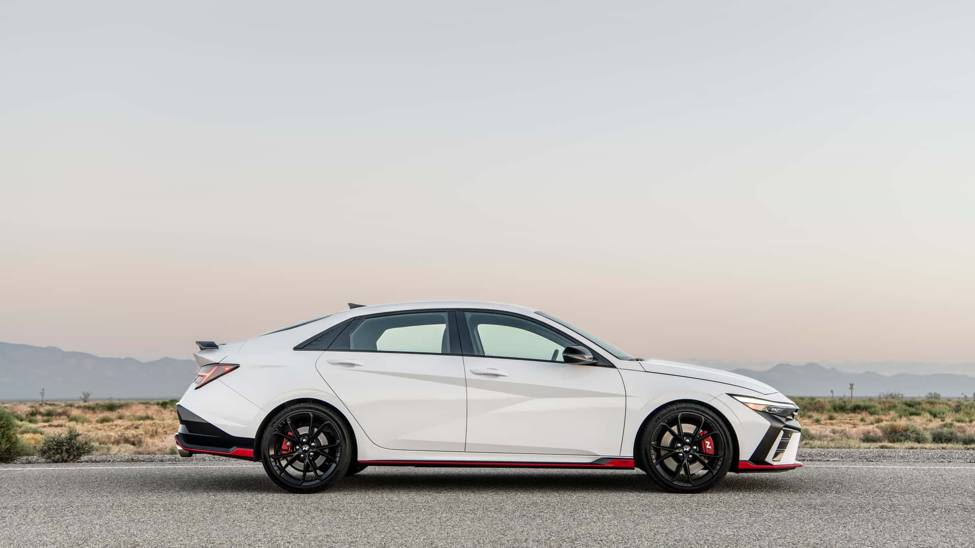 Hyundai Memperkenalkan 2024 Elantra N dengan Prestasi Yang Dipertingkatkan