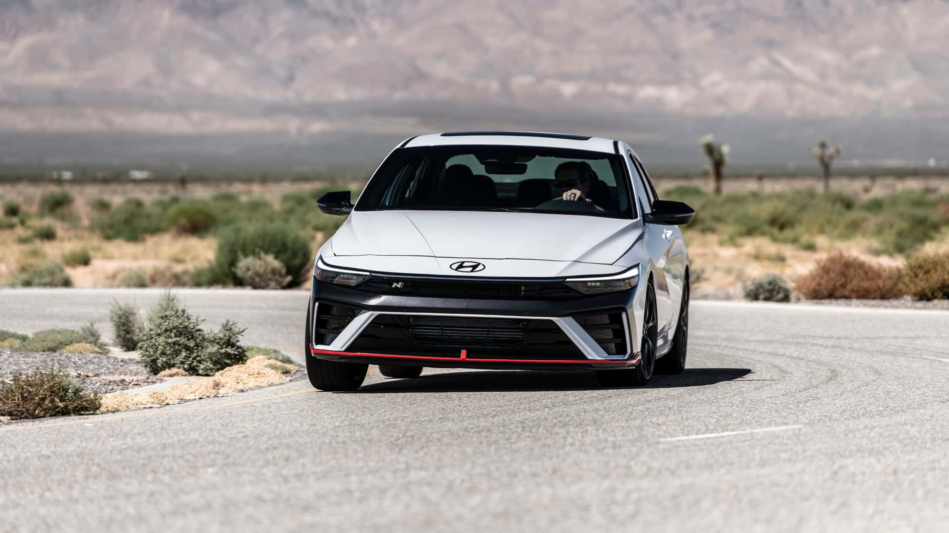 Hyundai Memperkenalkan 2024 Elantra N dengan Prestasi Yang Dipertingkatkan