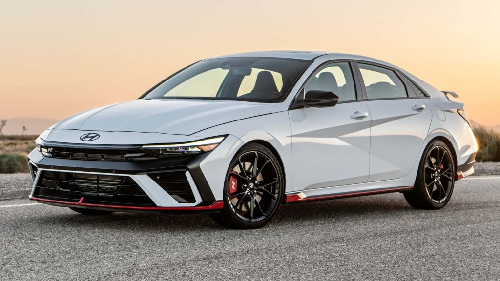 Hyundai Memperkenalkan 2024 Elantra N dengan Prestasi Yang Dipertingkatkan