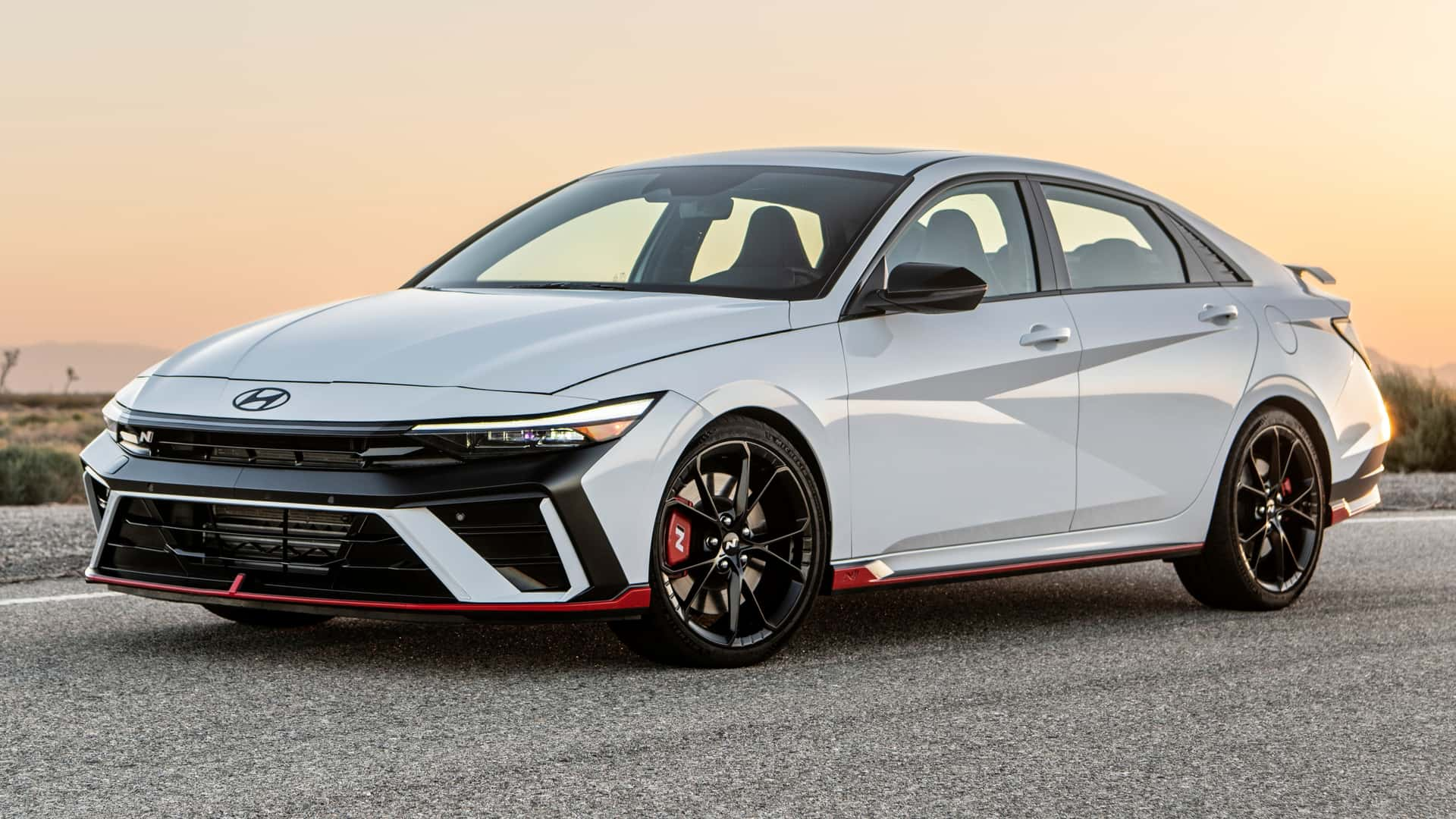 Hyundai Memperkenalkan 2024 Elantra N dengan Prestasi Yang Dipertingkatkan