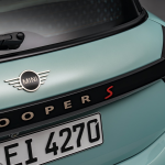Mini Memperkenalkan Mini Cooper Petrol Generasi Baru dengan 204hp