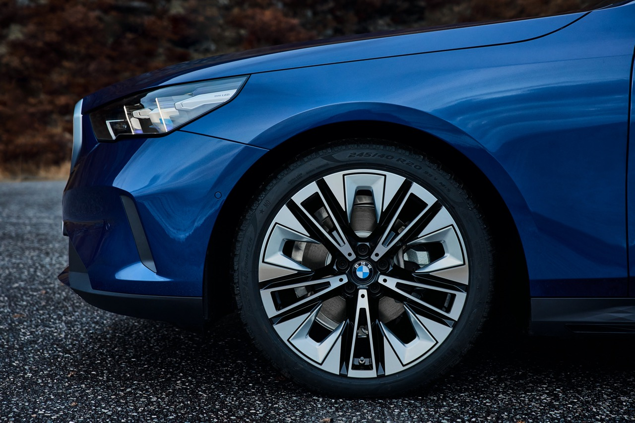 BMW Memperkenalkan 5 Series Touring Generasi Keenam: Varian ICE, EV dan PHEV