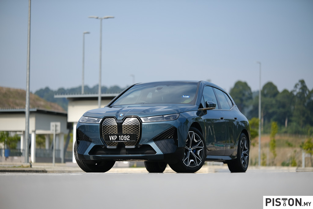 Sime Darby Auto Bavaria Menawarkan Sewaan Kereta Elektrik