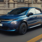 Lancia Ypsilon EV 2024 Dipratonton Sebelum Debutnya