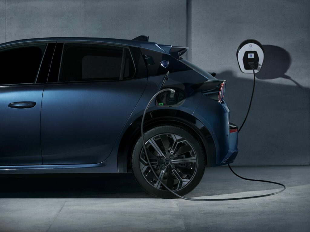 Lancia Ypsilon EV 2024 Dipratonton Sebelum Debutnya